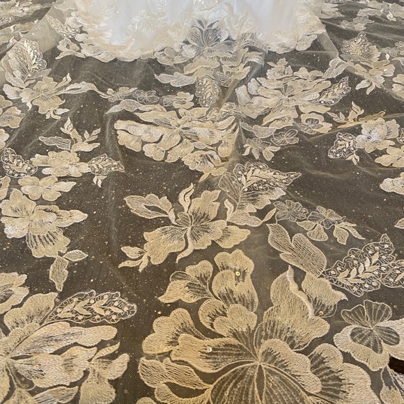 Wedding Dress - Stella York - Picture 8 of 10